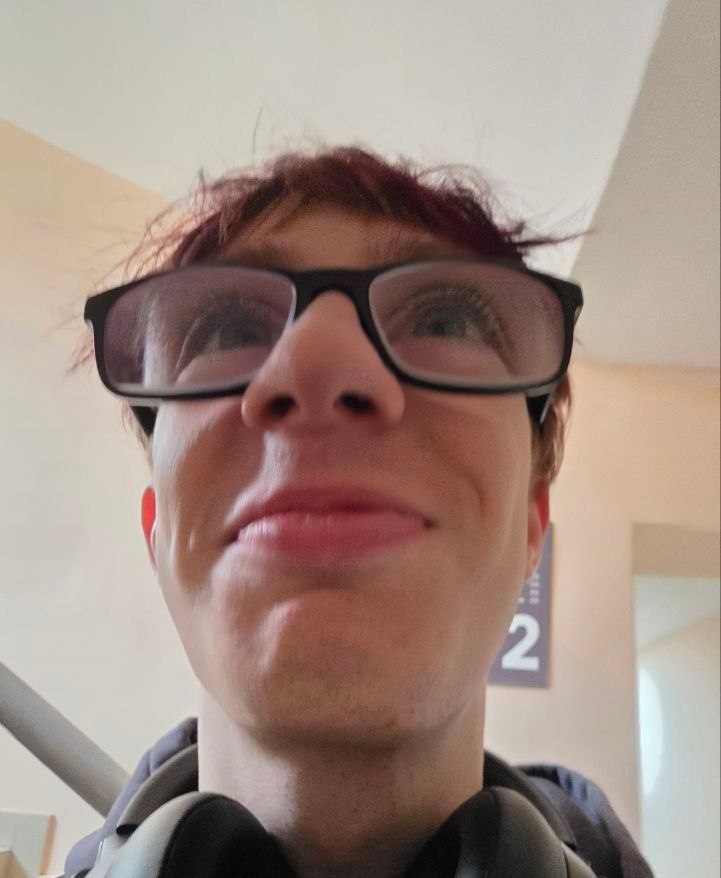 Алексей Петров